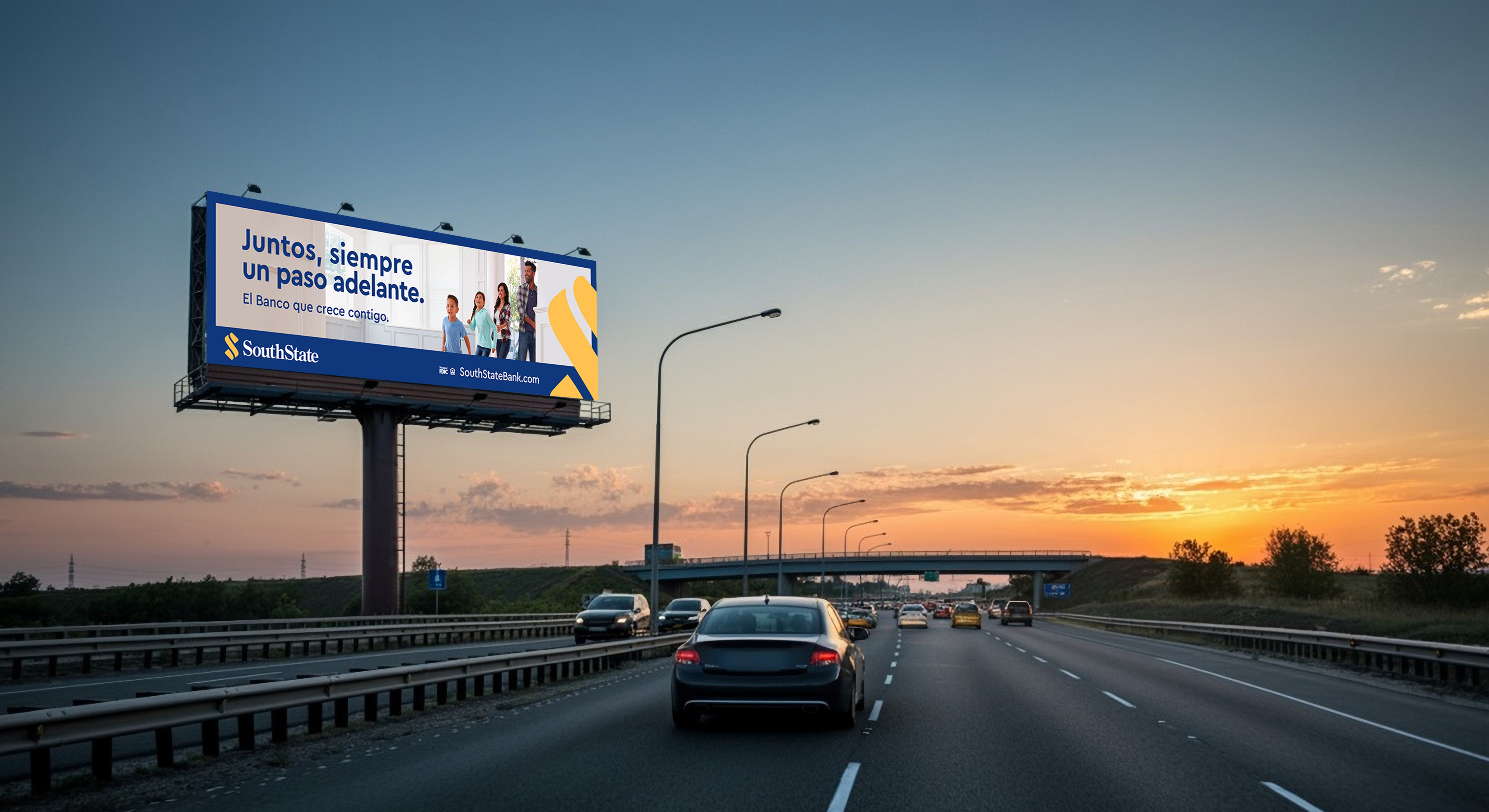 SouthState Bank billboard — Juntos, siempre un paso adelante