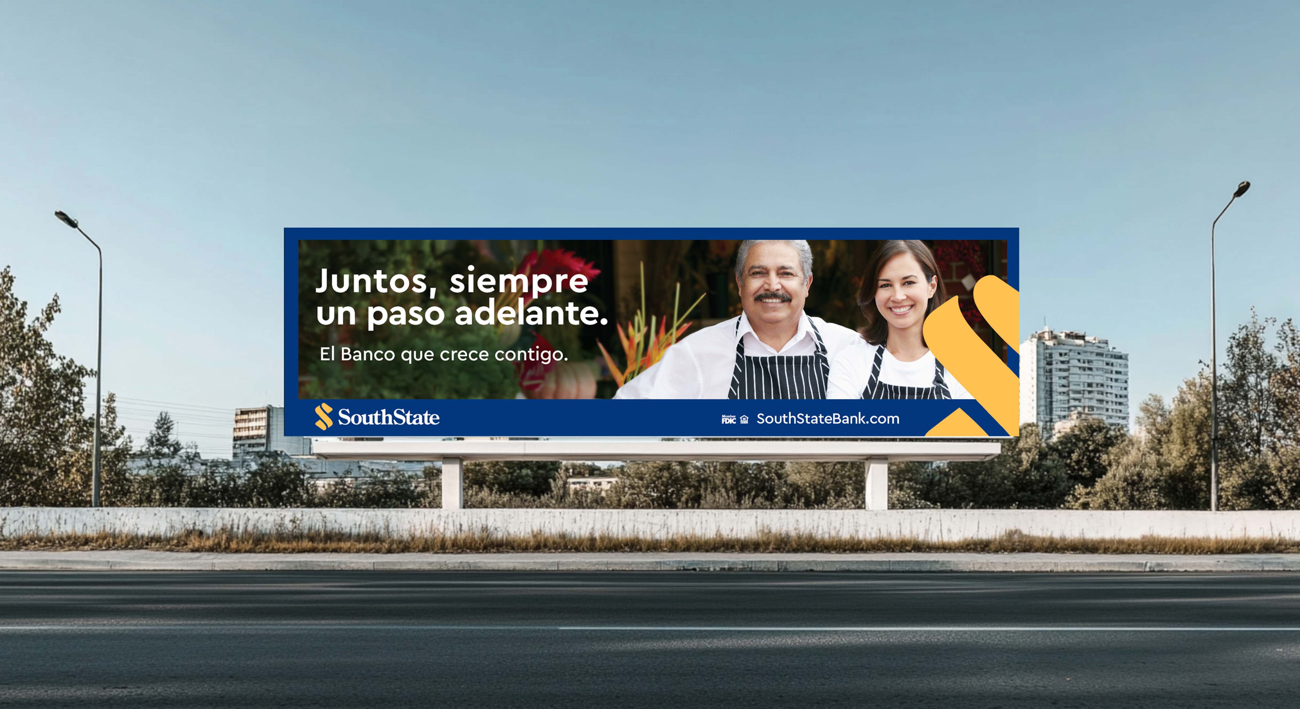 SouthState Bank billboard — El Banco que crece contigo